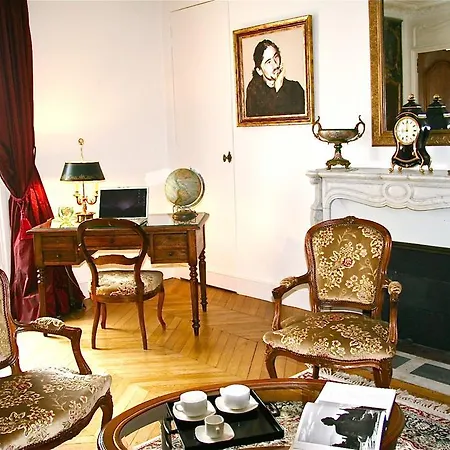 D'arcole - 4 Adults Apartment Paris